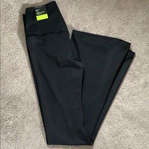Woman’s Nike Training Pants